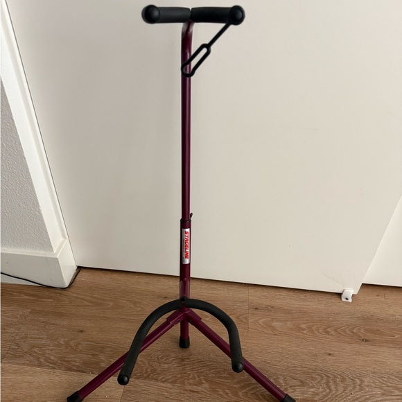 Black Guitar Case with Accessories - Picture 7 of 8